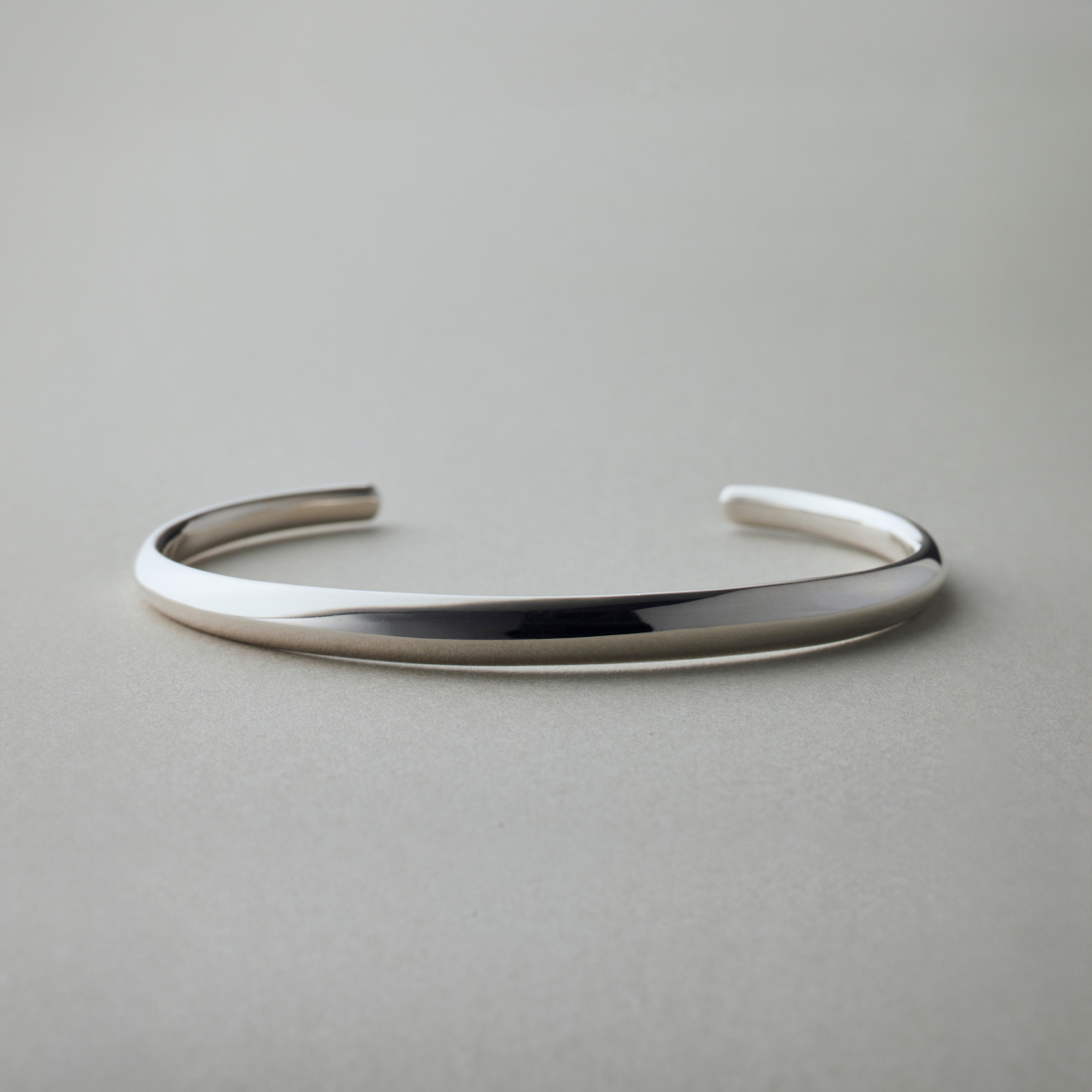 Oval Bangle SV