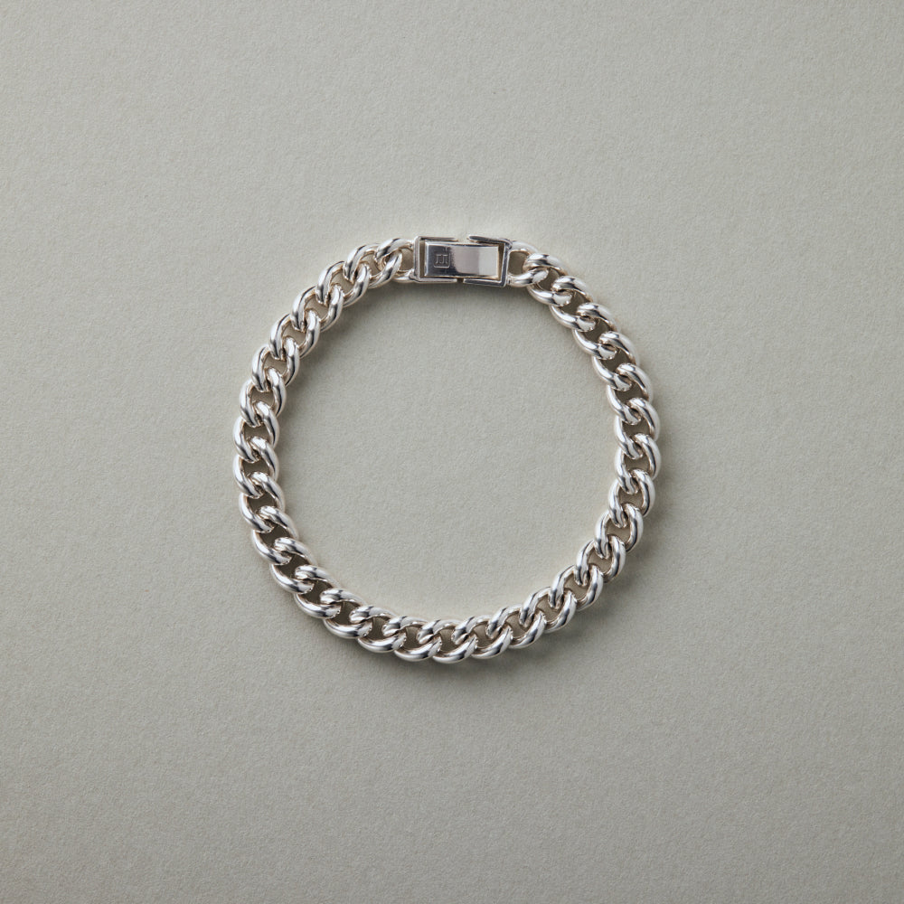 Curve Bracelet